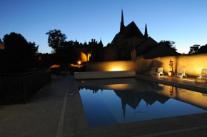 Отель Hotel Spa Le Relais Du Bellay  Монтрей-Белле